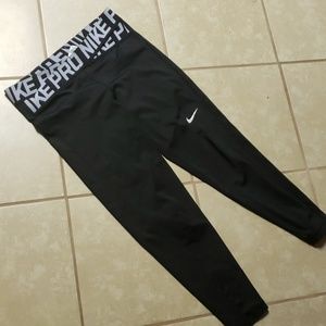 Nike pro high waisted leggings